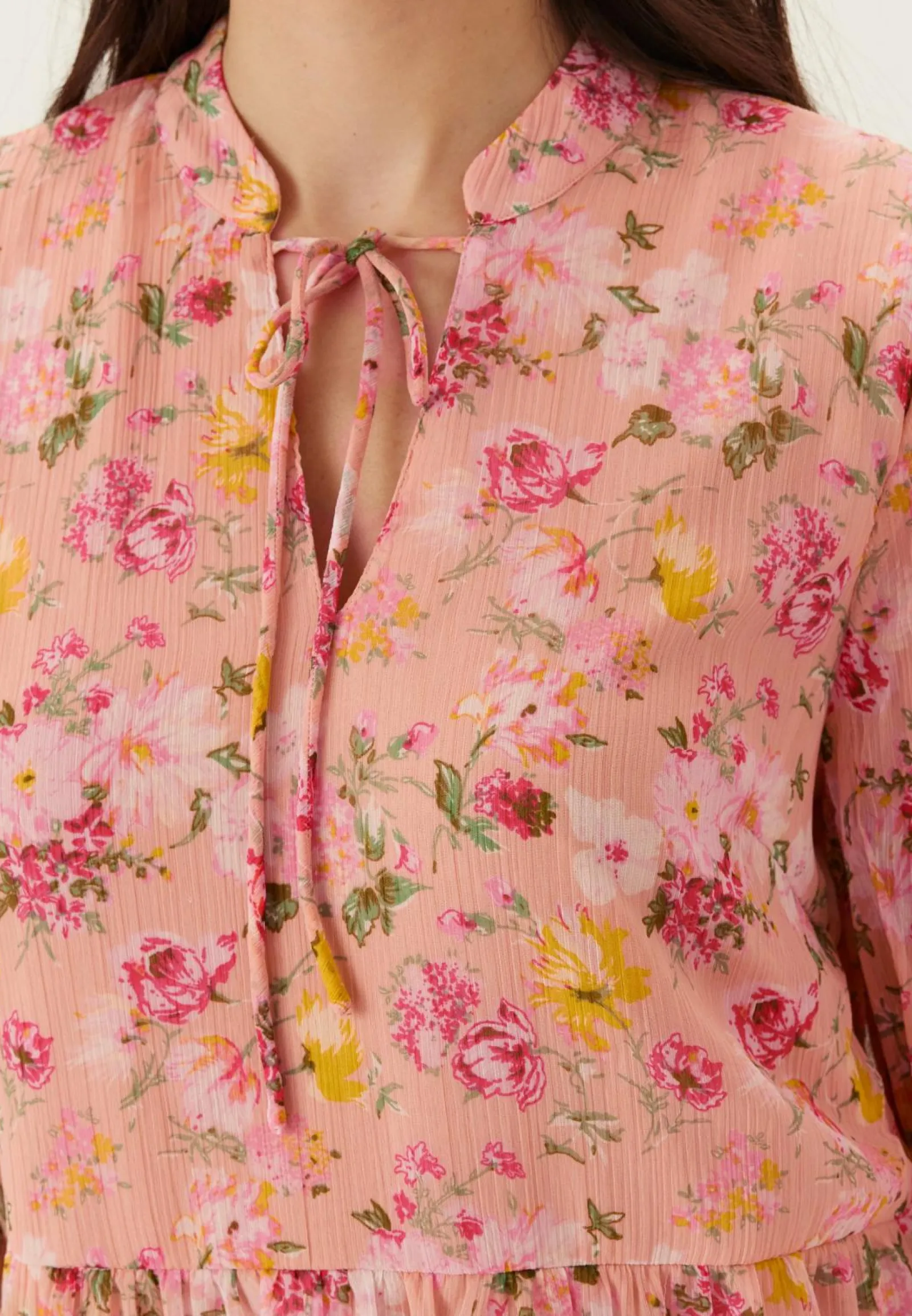 VILA Kukkakuosiset Ja Kuviolliset Mekot|Kesämekot*Vifalia L/S TIE V-NECK DRESS