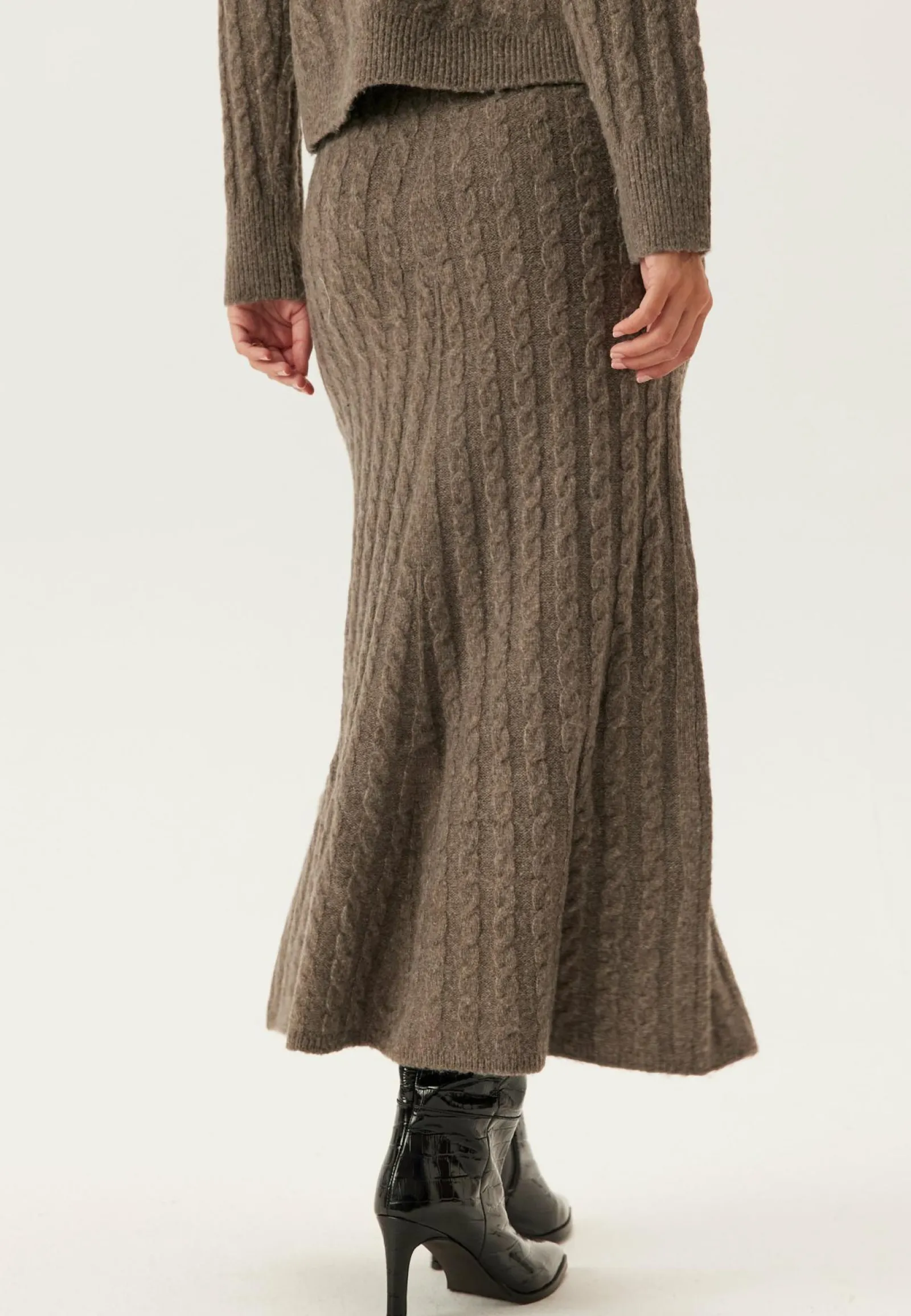 VILA Midihameet|Rennot Hameet*Virelli Ankle Cable Knit Skirt