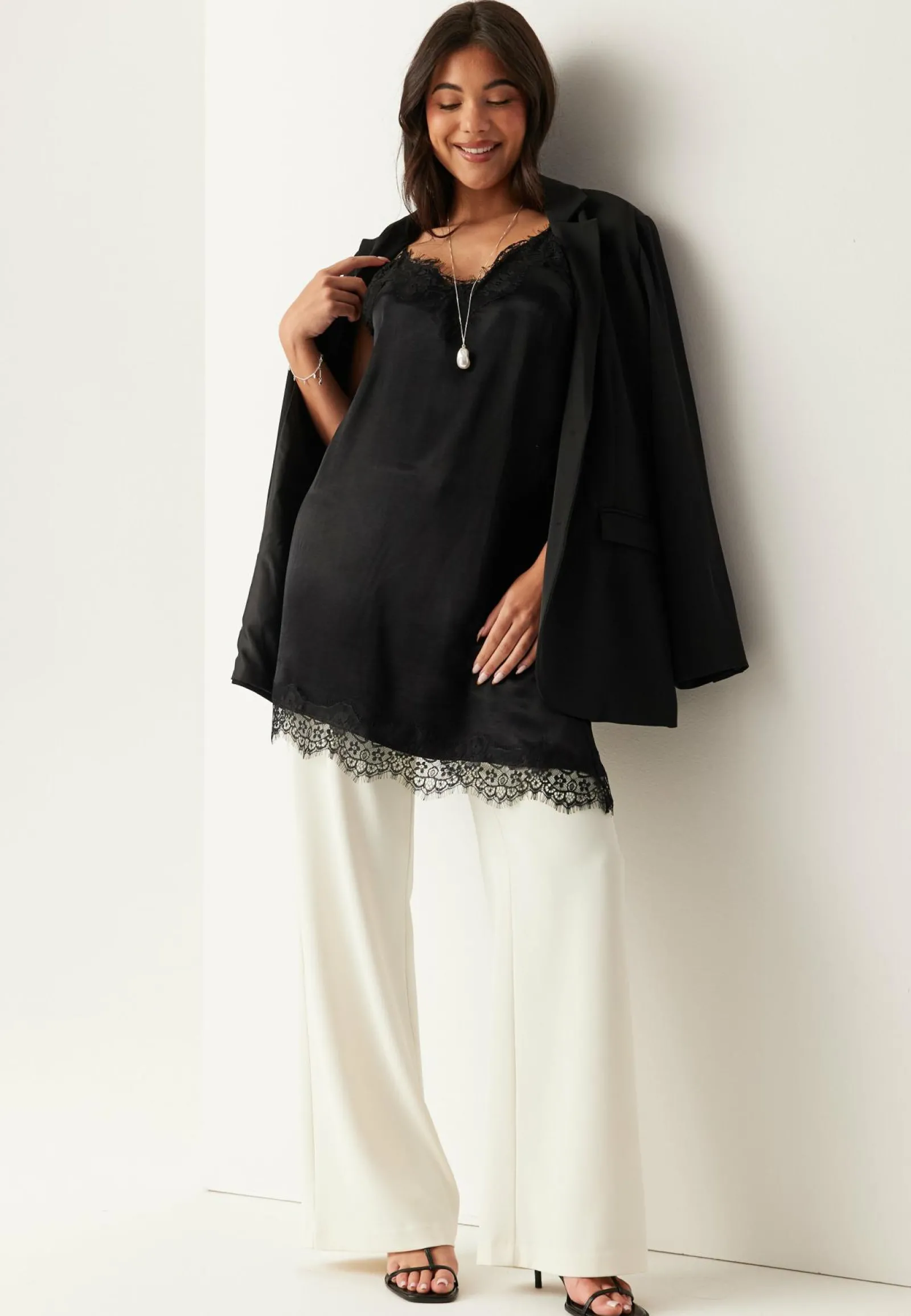 BUBBLEROOM Hihattomat Topit|Juhlatopit*Viscose Satin Lace Mini Dress