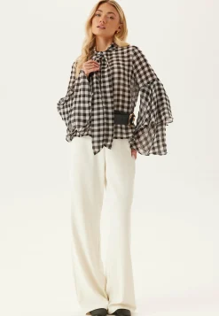 VERO MODA Ruutu- Ja Raidalliset Puserot Ja Paidat|Rennot Puserot Ja Paidat*Vmsia Ls Flounce Top