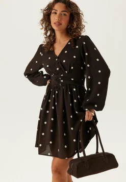 BUBBLEROOM Kukkakuosiset Ja Kuviolliset Mekot|Pilkulliset Mekot*V-neck Button Short Dress