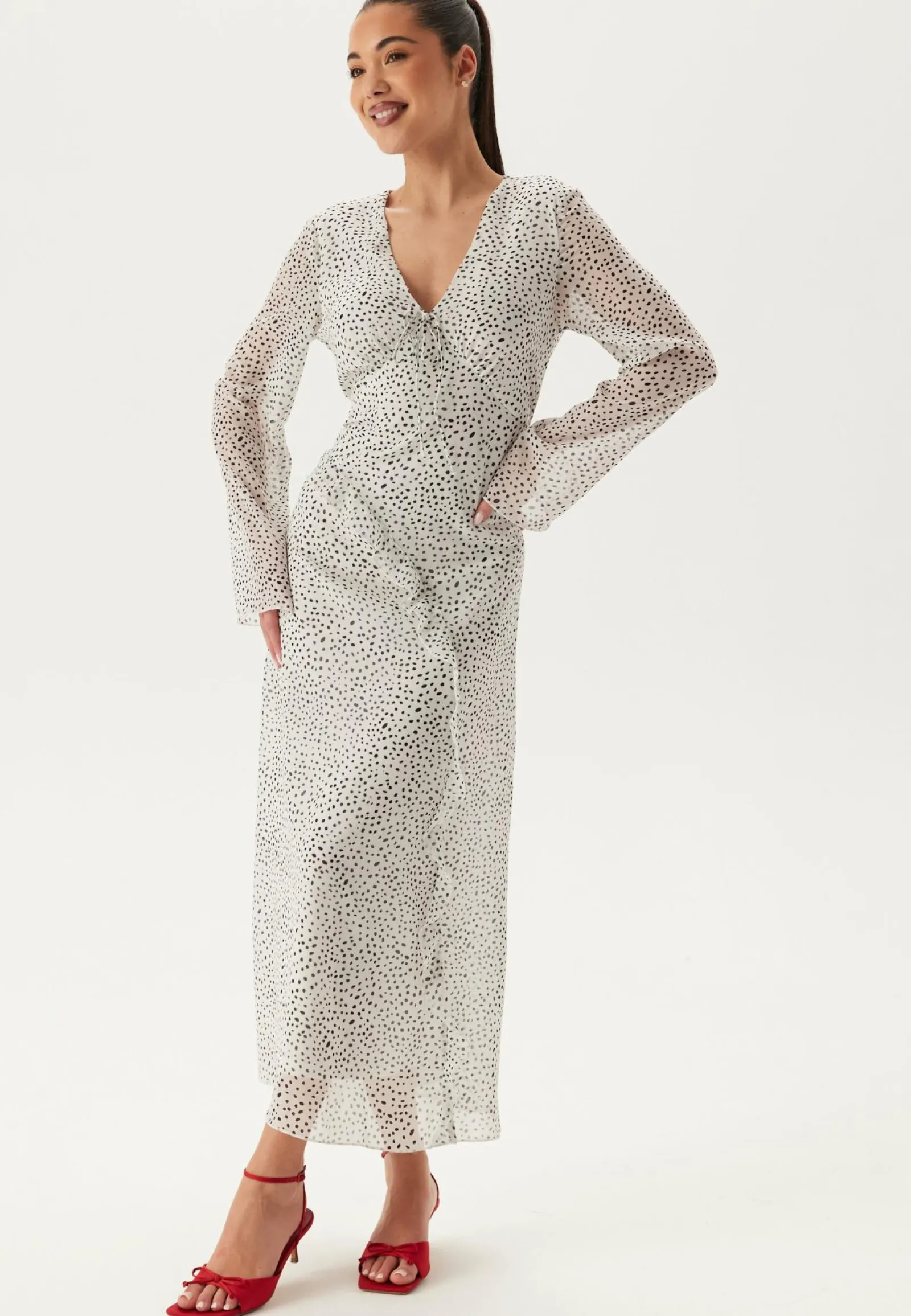 BUBBLEROOM Kukkakuosiset Ja Kuviolliset Mekot|Pilkulliset Mekot*V-Neck Frill Dress