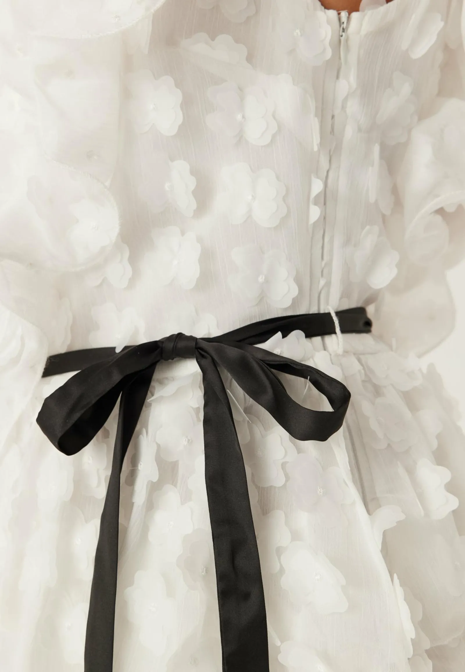 Bubbleroom Occasion Valmistujaismekot|Ylioppilasjuhlapuvut*V-neck Frill Floral Dress