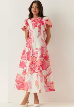 FOREVER NEW Juhlamekot|Kukkakuosiset Ja Kuviolliset Mekot*Wilda Flutter Sleeve Dress