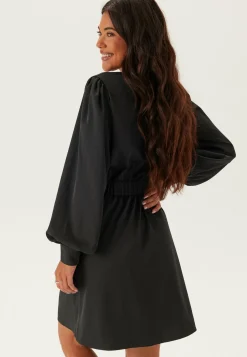 BUBBLEROOM Kietaisumekot|Satiinimekot*Wrap Satin Dress