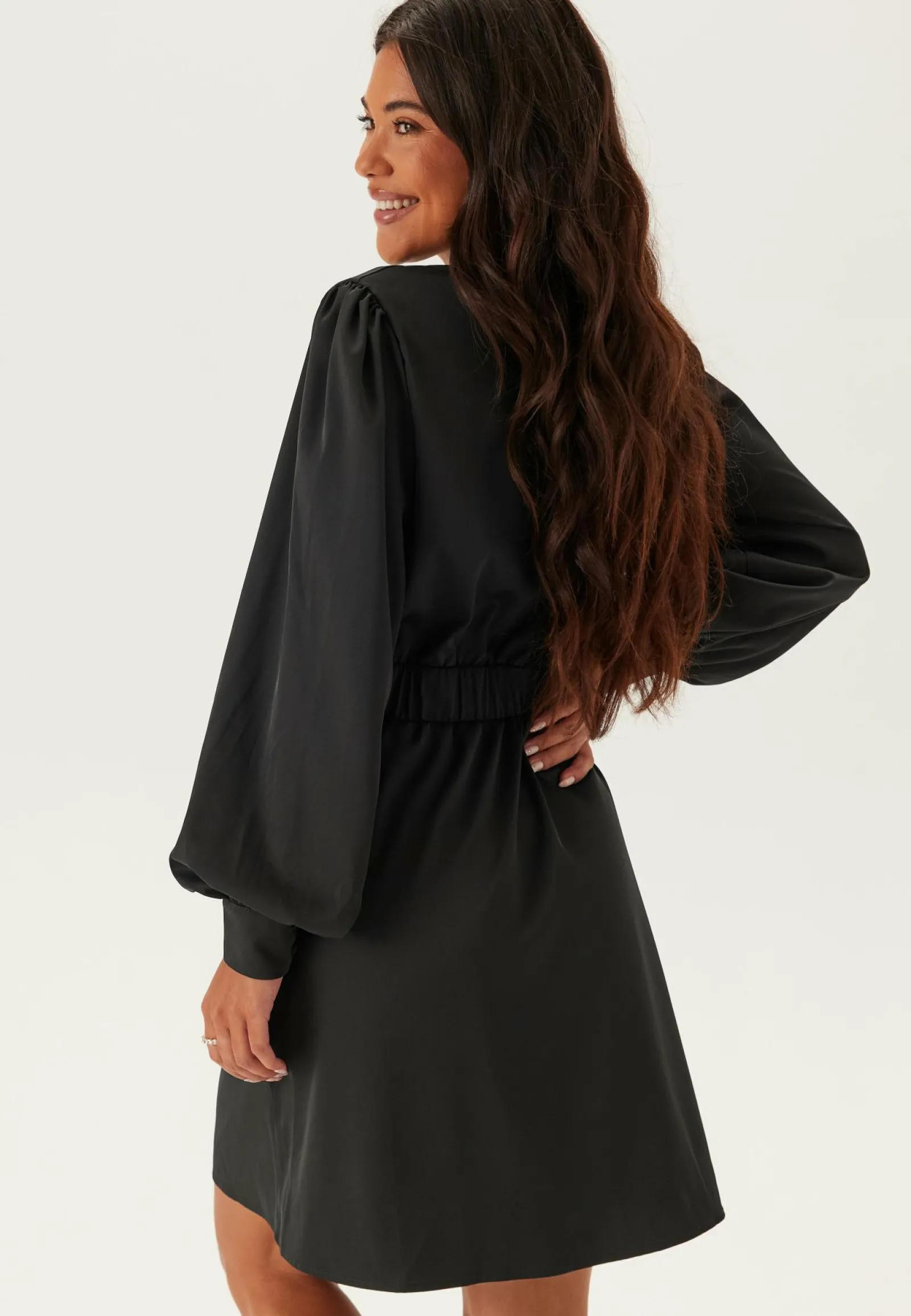 BUBBLEROOM Kietaisumekot|Satiinimekot*Wrap Satin Dress