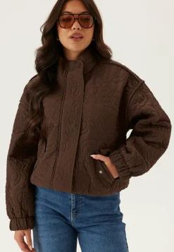 YAS Kevättakit|Tikkitakit*fipura Ls Quilted Jacket