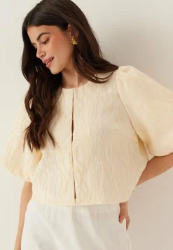 YAS Juhlapyserot|Juhlatopit*minu 2/4 SHORT TOP